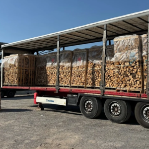 brennholz-lkw_3e0f4ad9-13db-49b1-9901-eba1cd53fbfb.png LKW-Ladung Buchenholz (48 RM) – 25-cm-Scheite – Der Klassiker H1 G1